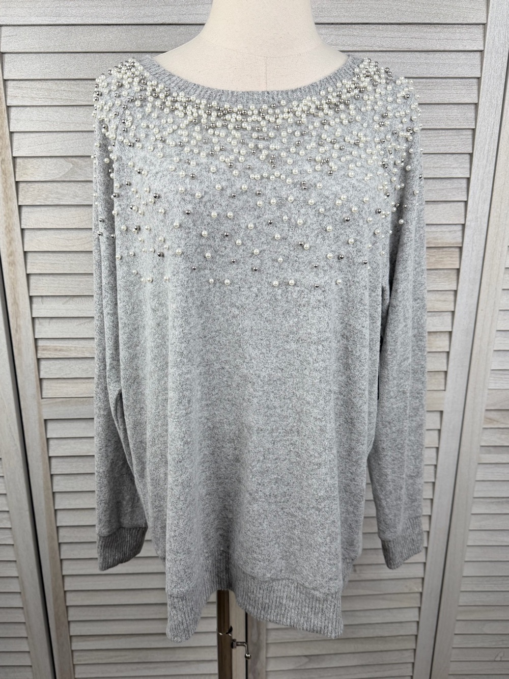 TORRID Gray Hacci Pearl Super Soft Plush Long Sleeve Crewneck Sweatshirt-1X